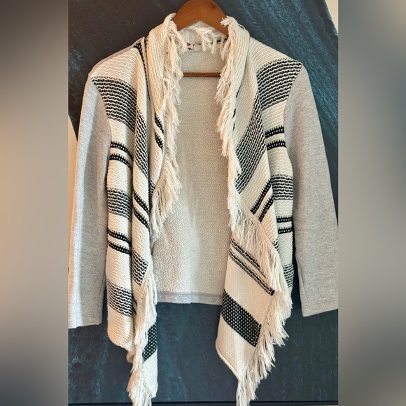 dolan Sweaters - Dolan open sweater